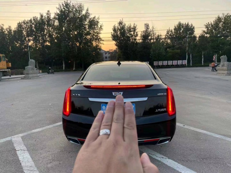 济南17年凯迪拉克XTS6