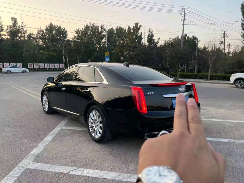 济南17年凯迪拉克XTS4