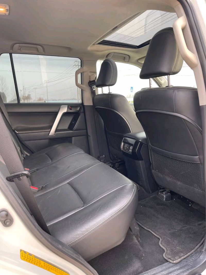 徐州17年丰田普拉多4