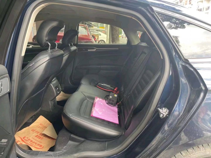 重庆17年福特蒙迪欧7