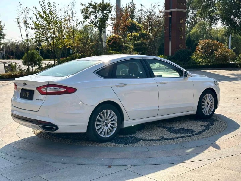 青岛14年福特蒙迪欧1