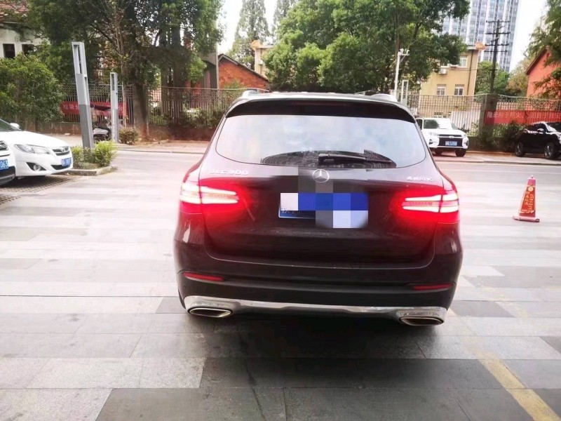 宜春16年奔驰GLC2