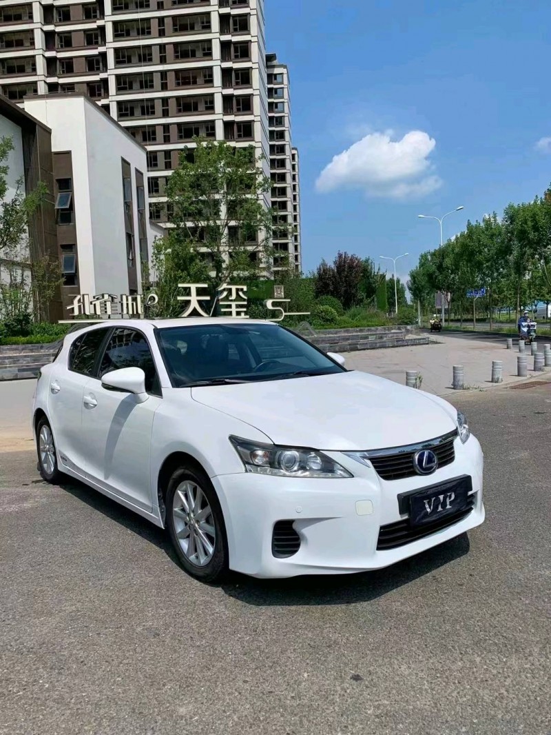 廊坊12年雷克薩斯CT6