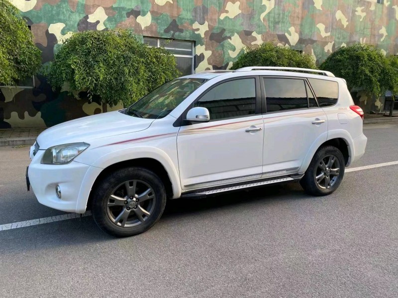沈阳12年丰田RAV48