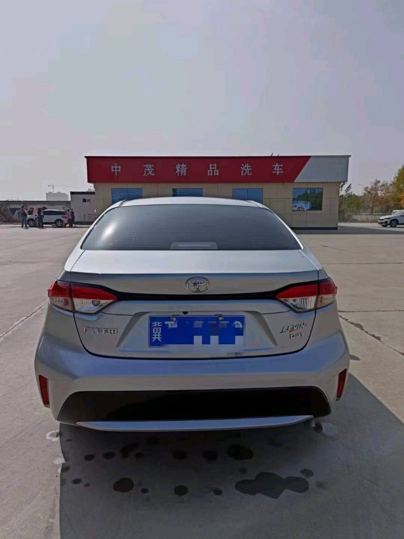 邯郸22年丰田雷凌9