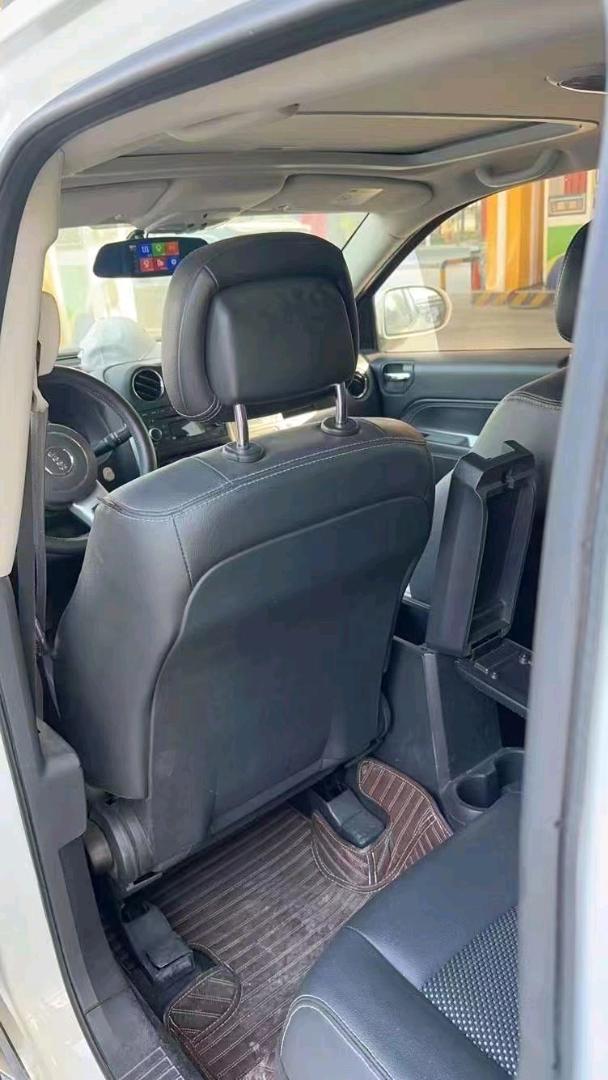 枣庄15年Jeep指南者5