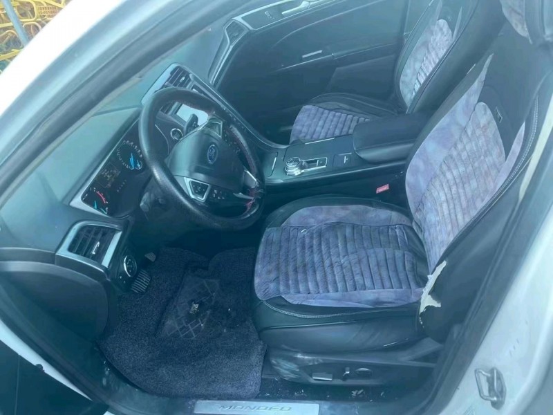 北京17年福特蒙迪欧4