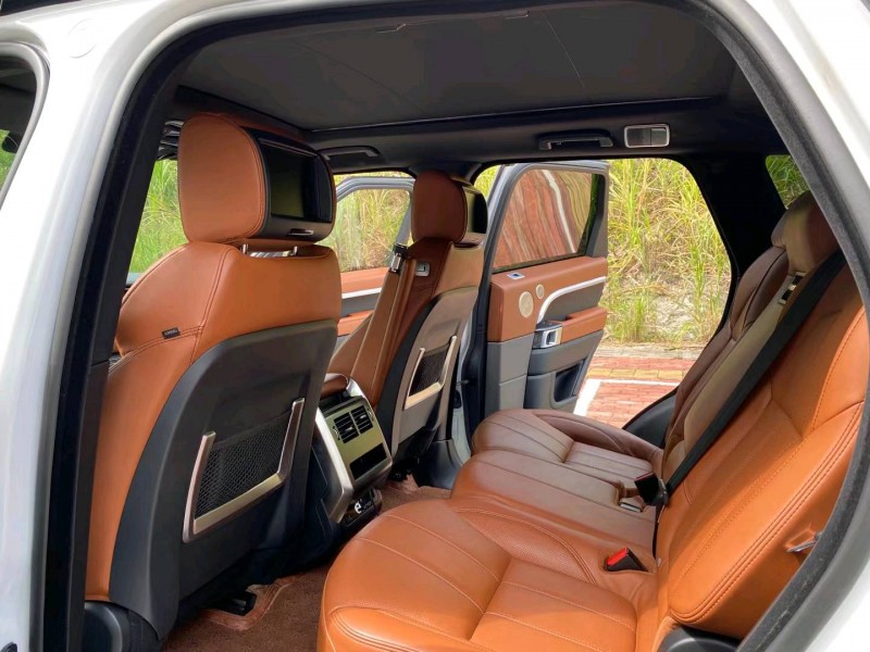 南宁14年路虎揽胜运动4