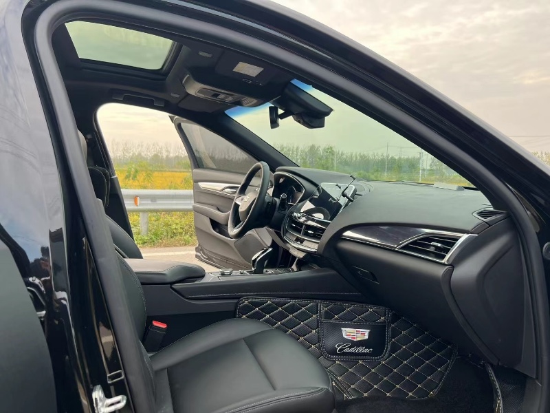 徐州20年凯迪拉克CT58