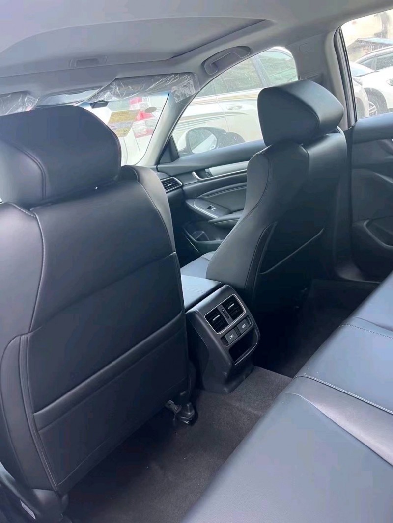 邵阳22年本田雅阁4