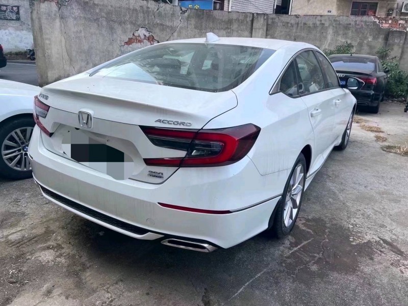 邵阳22年本田雅阁5