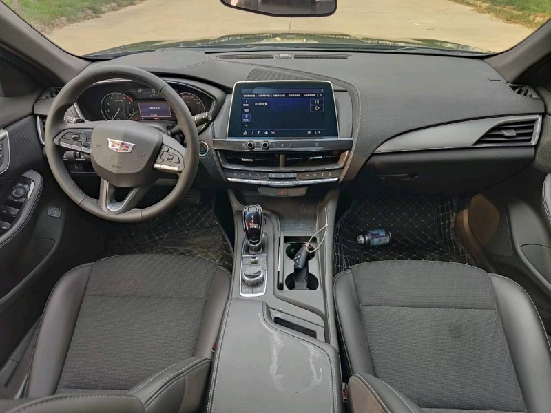 北京21年凯迪拉克CT52