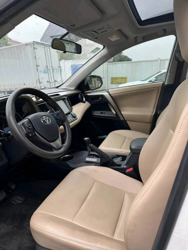 广州14年丰田RAV45