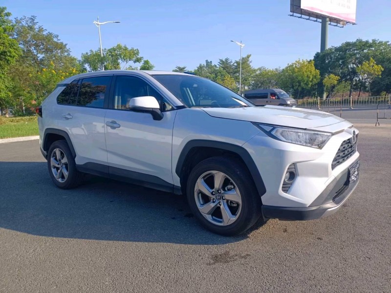 广州22年丰田RAV46