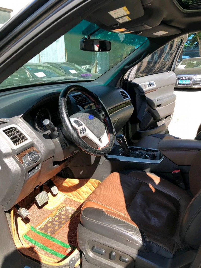 沈阳15年福特探险者7