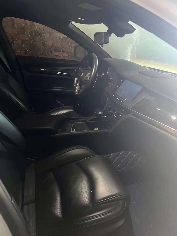 重庆18年凯迪拉克CT68