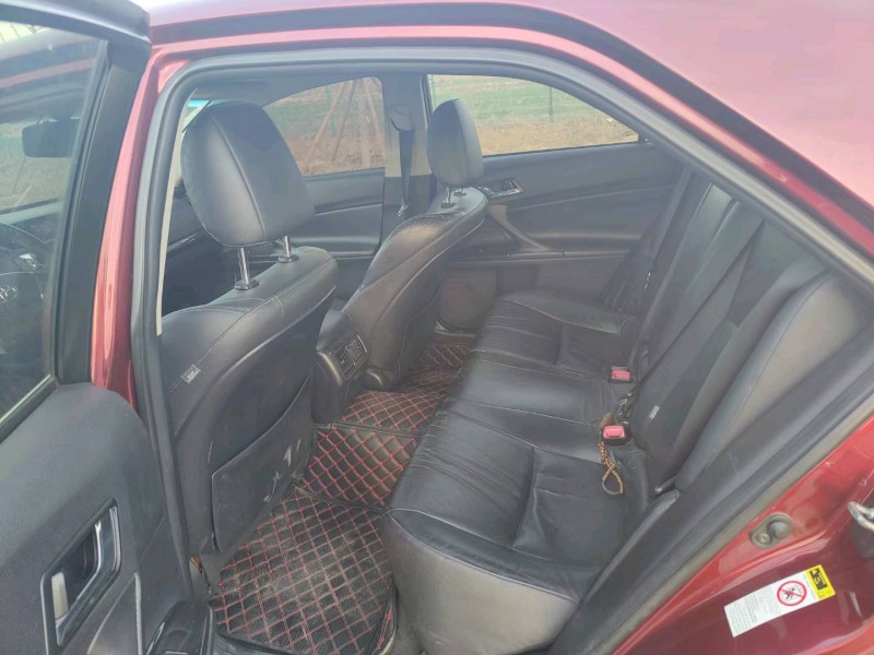 徐州12年丰田锐志4