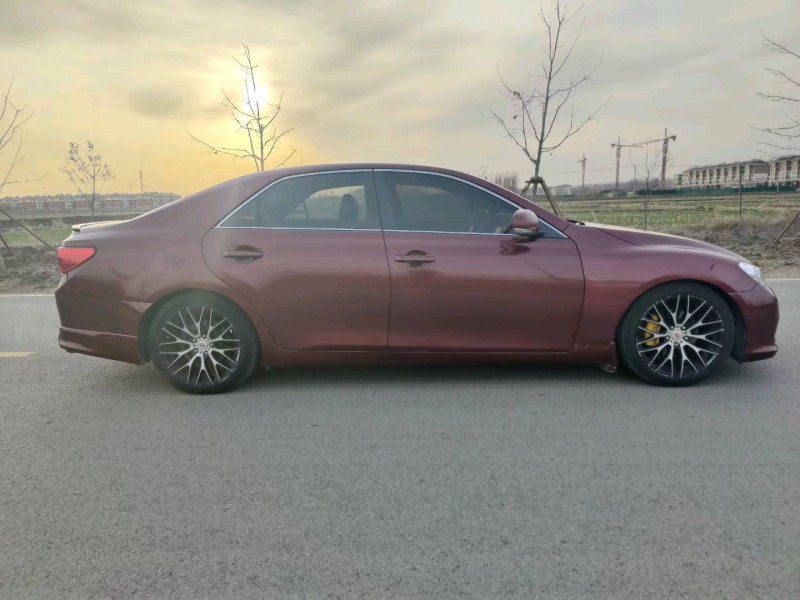 徐州12年丰田锐志2