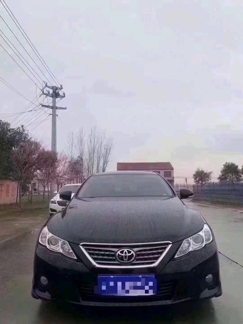 北京12年丰田锐志1