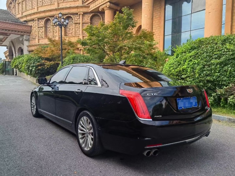 徐州16年凯迪拉克CT63