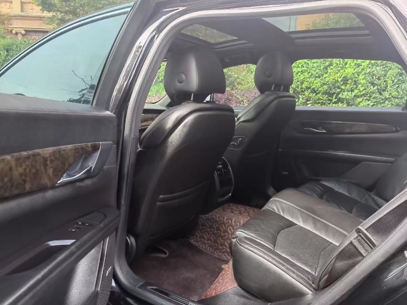 徐州16年凯迪拉克CT67