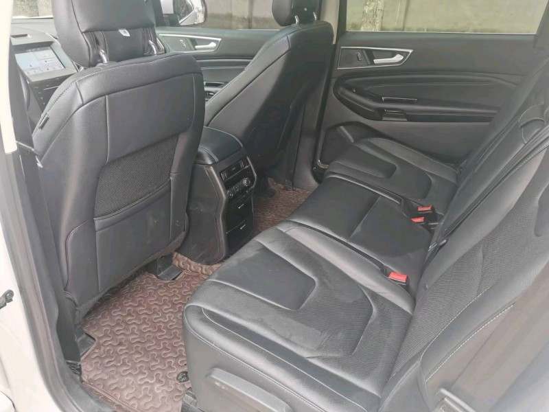 保定17年福特锐界5