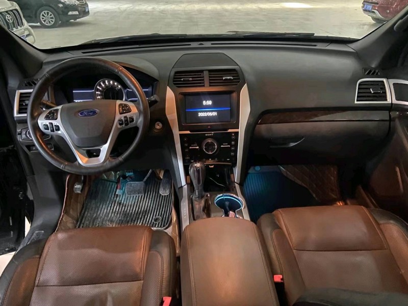 北京14年福特探险者4