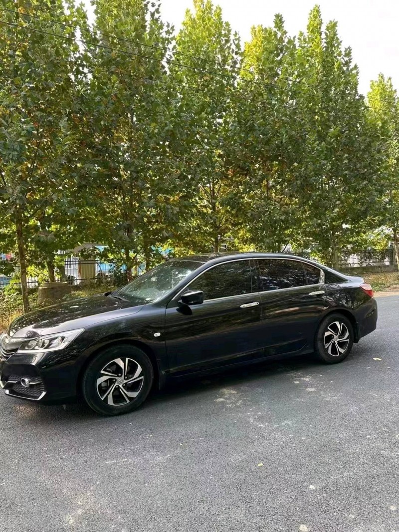 枣庄17年本田雅阁7