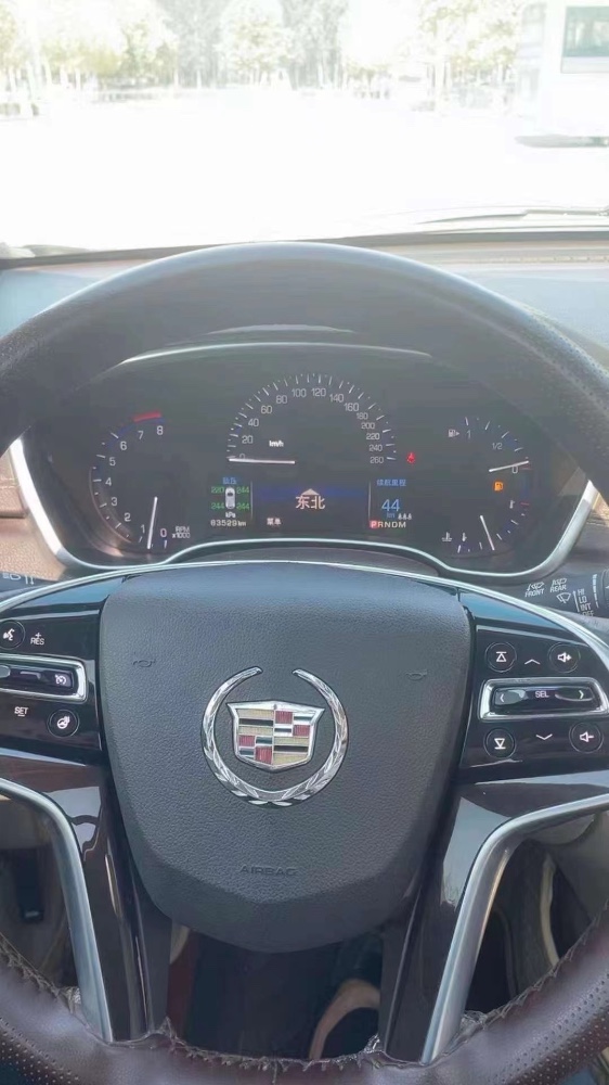 北京15年凯迪拉克SRX4