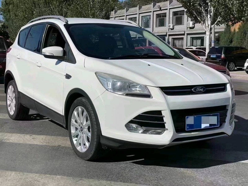 保定15年福特翼虎2