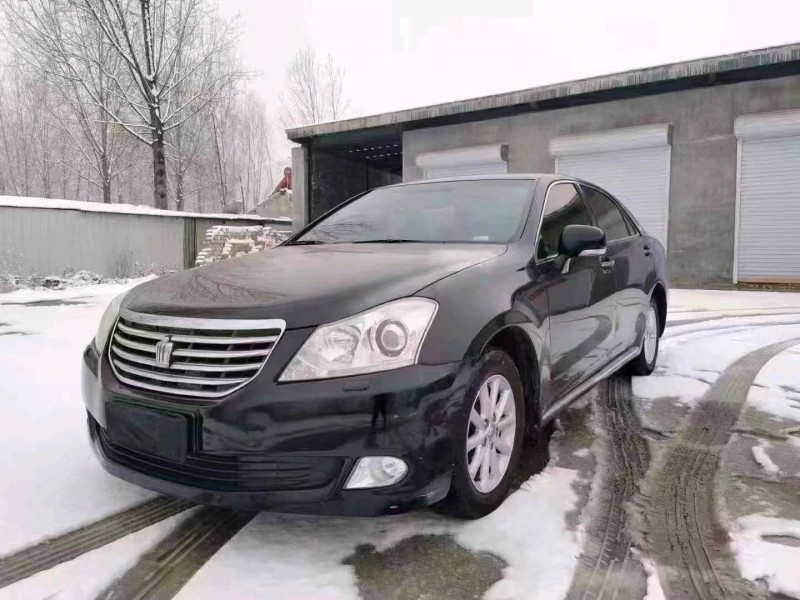 北京11年丰田皇冠3