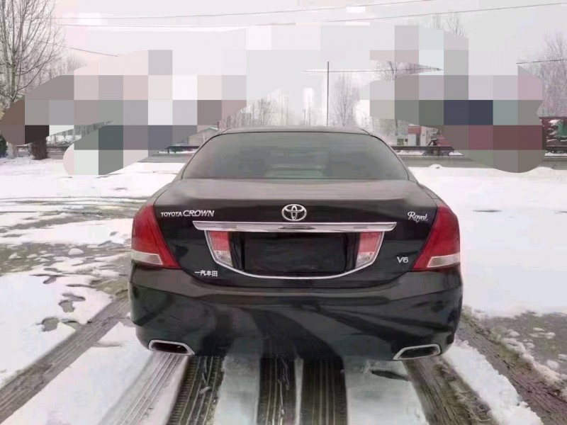 北京11年丰田皇冠9