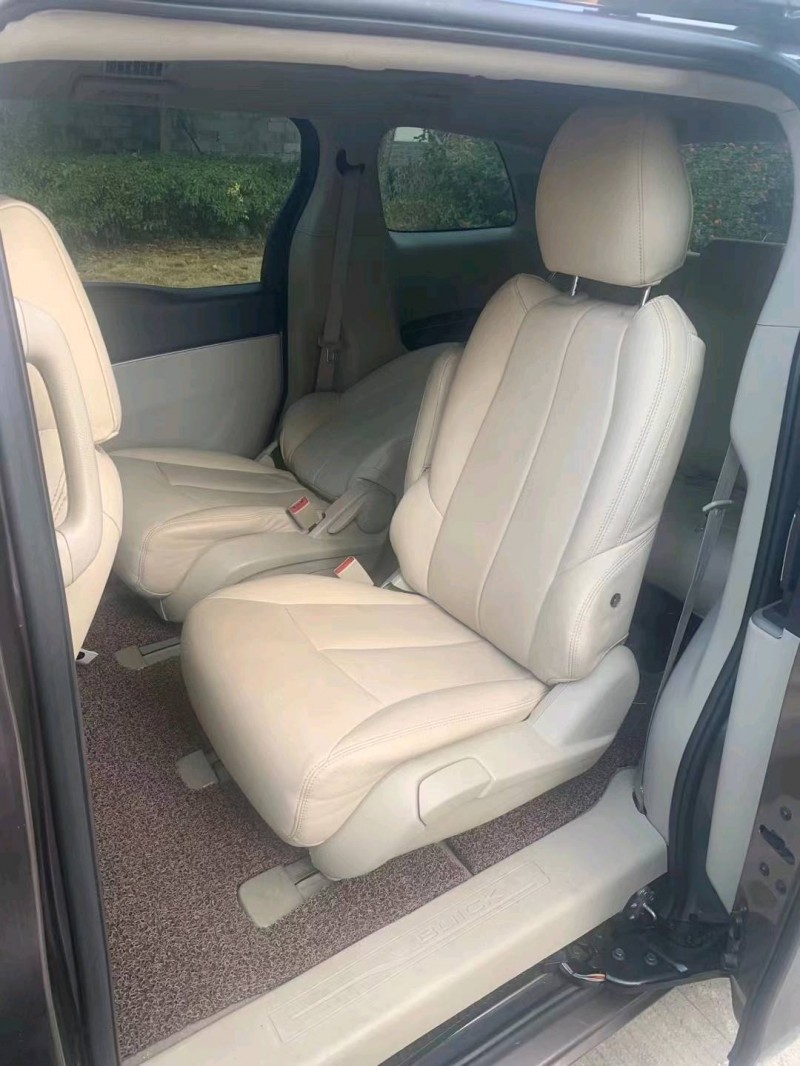 淮南16年别克GL83