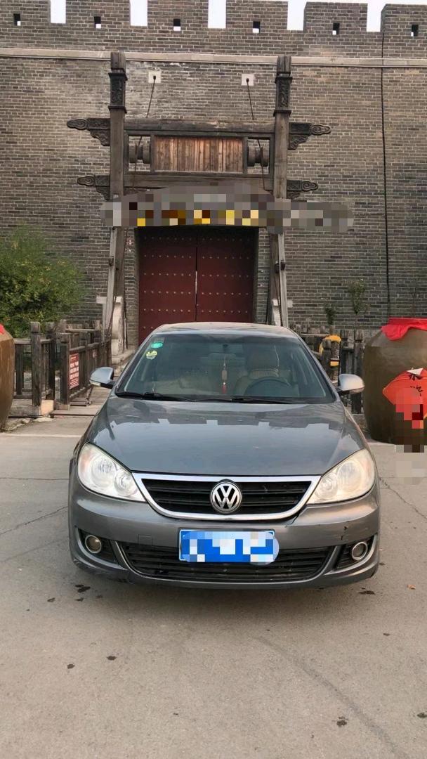 北京13年大众朗逸1