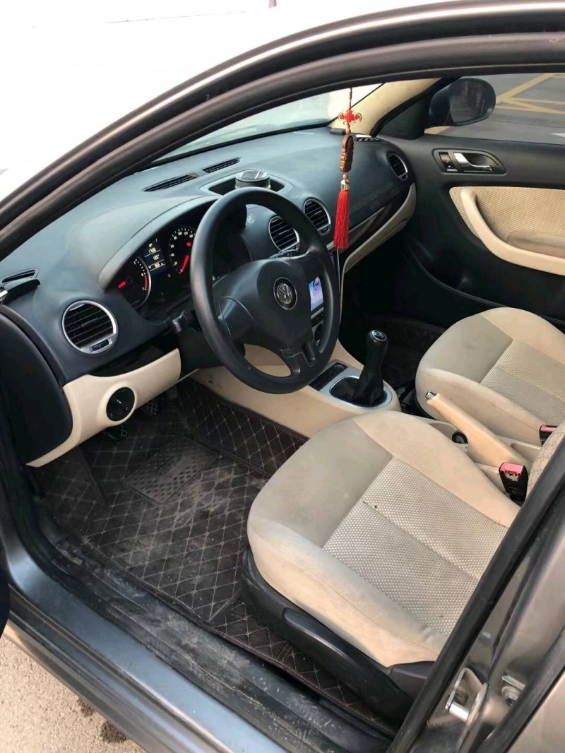 北京13年大众朗逸3