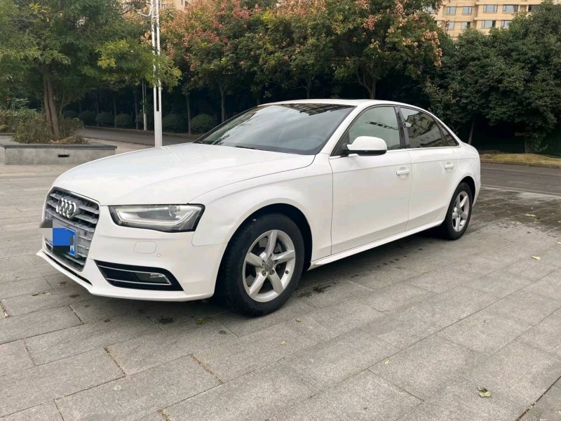 济宁15年奥迪A4L7