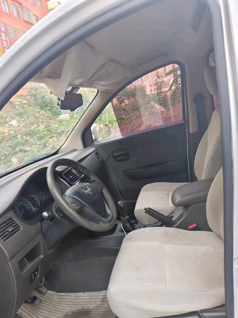 邯郸19年五菱汽车荣光V9