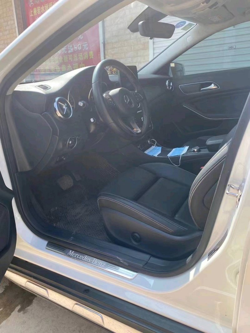 保定19年奔驰GLA4