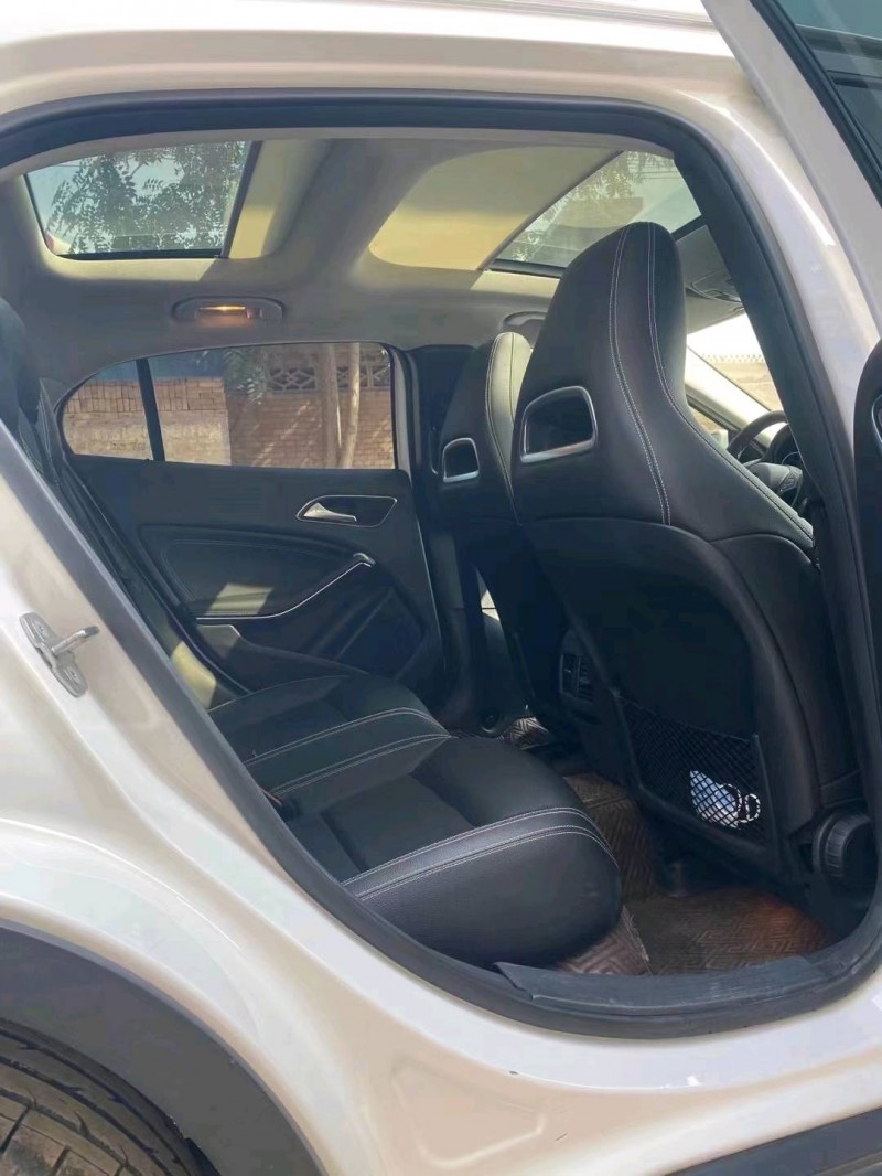 保定19年奔驰GLA5