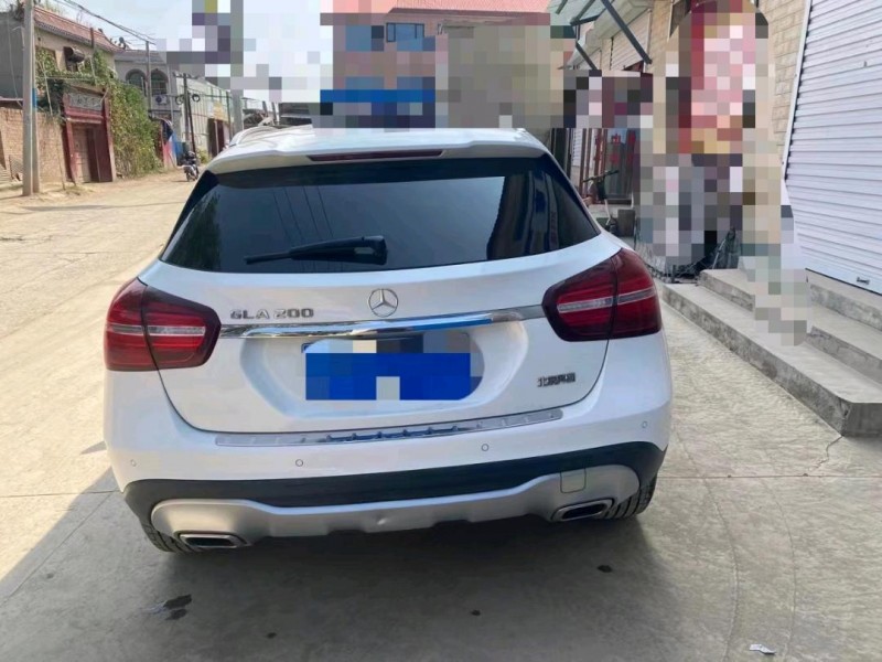 保定19年奔驰GLA7