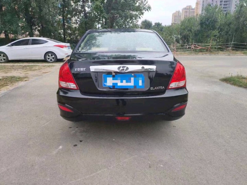 北京11年现代伊兰特9