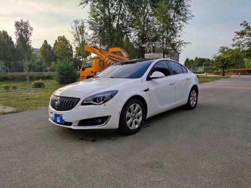 北京16年别克君威2