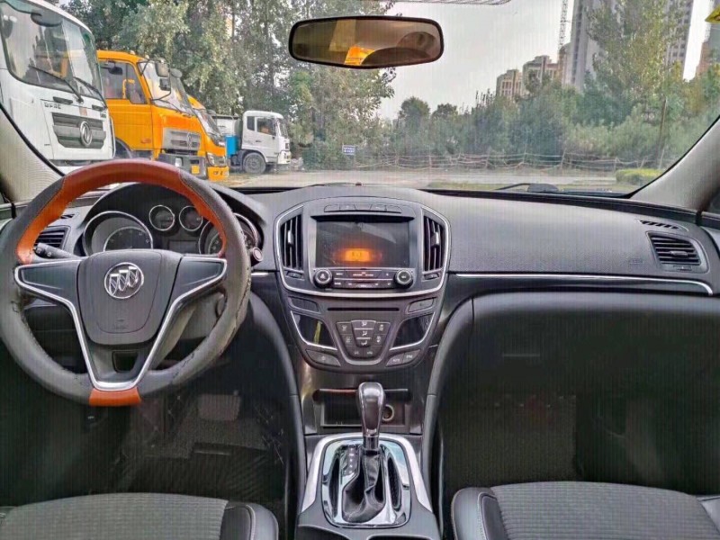 北京16年别克君威6