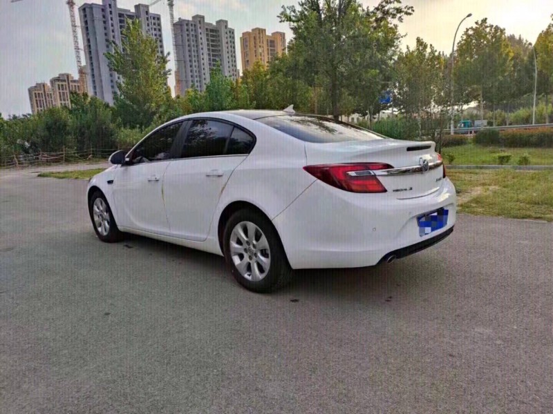 北京16年别克君威8