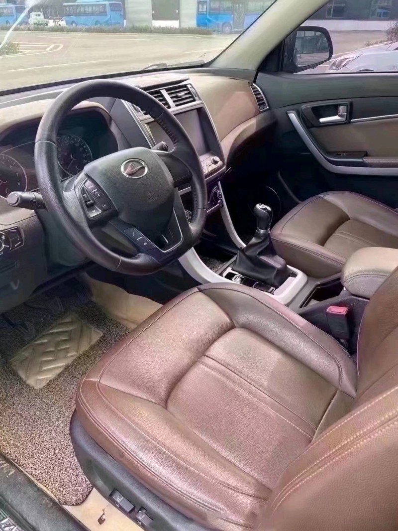 北京17年陆风X52