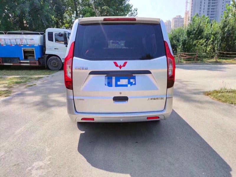 北京15年五菱汽车宏光1