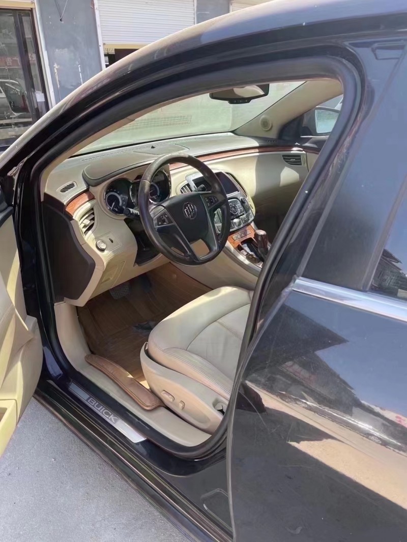 北京15年别克君越3