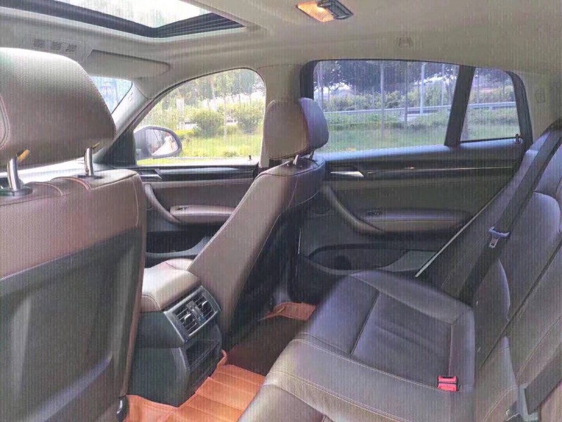 北京17年宝马X45