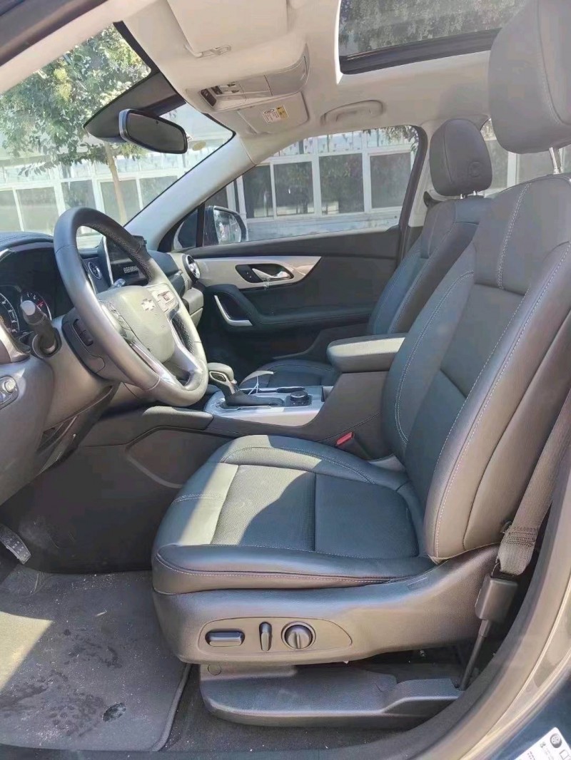 北京22年雪佛兰开拓者8