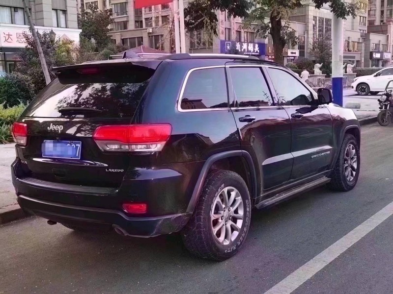 北京13年Jeep大切诺基5